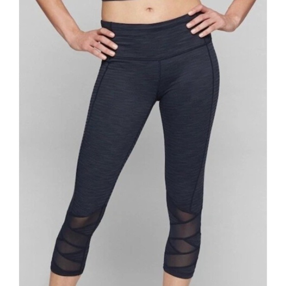 Athleta Mesh Mantra Capri Leggings Blue-Green Women M Athleisure Sporty Gymcore